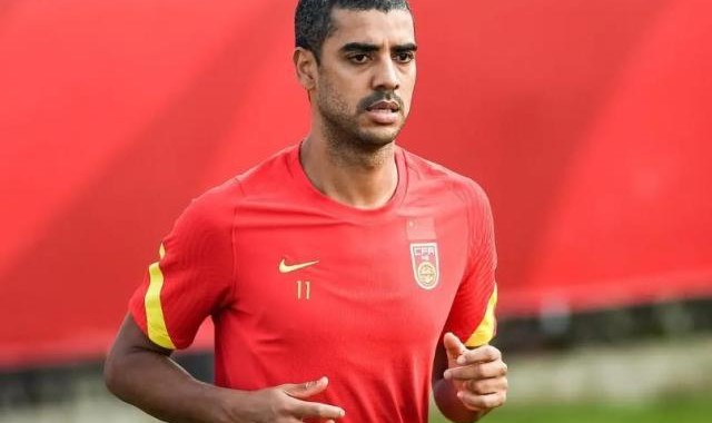 dnf直播-联赛20场11球难入伊万法眼 阿兰18强赛沦为鸡肋？