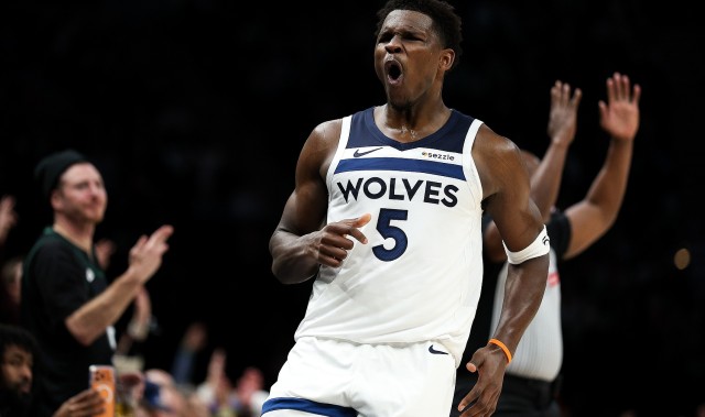 阿里纳斯：华子配得上更多MVP讨论 他攻防出色&amp;进步体现在战绩上